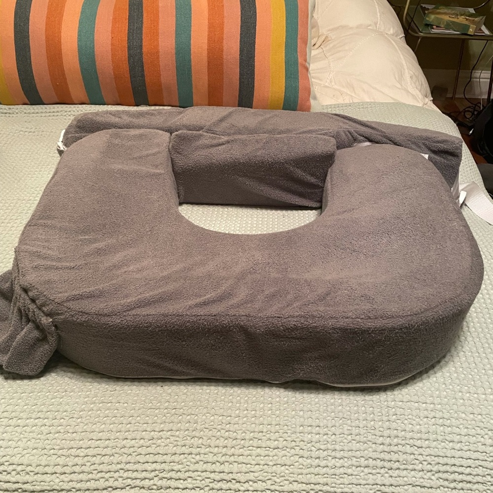 My Brest Friend twin nursing pillow